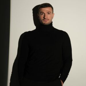 Tornike Kvitatiani Instagram - New collection,
New photo, 
New stage.
Спасибо @insight.people