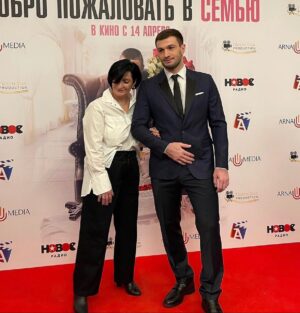 Tornike Kvitatiani Instagram - У этой красивой девушки сегодня день рождения😊
С днем рождения МАМА❤️