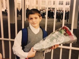 Tornike Kvitatiani Instagram - А ты любил школу?)
По мне видно - нет😂