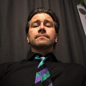 Torrance Coombs Instagram - Nothing torpedoes your mojo quite like a black shirt full of cat hair