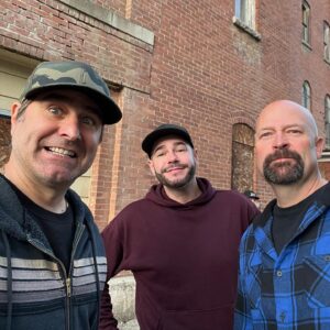 Tory Belleci Instagram - I’ll be a guest skeptic on this week’s episode of @ghosthunters Running around in an old abandoned hospital at night with friends didn’t feel like work. 👻