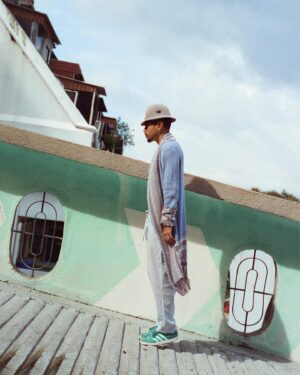 Tosh Zhang Instagram - Styling by Tosh Rock   Photography by the amazing @silveranddye 📷 ✨ This was a vintage fashion project we collaborated on sometime ago and everything was shot on film cameras. Shoutouts to our awesome models and everyone involved behind the scenes! Hope y'all like it 😎

#vintagefashion #vintageclothing #vintagestyle #filmphotography #filmcamera