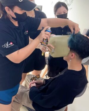 Tosh Zhang Instagram - Happy to share I'm filming a new movie entitled 《我是KELEFE》 in Malaysia! This is my first time being apart of a Malaysian film production and we just had our lensing ceremony & first day of filming today 🎬💯

Looking forward to creating silver screen magic with my fellow cast & crew for y'all to enjoy in cinemas ✨ LETS GOOOOO 🚀
