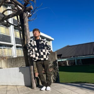 Toshifumi Fujimoto Instagram - 映えるようにお願いして撮ってもらった。
撮影者　須田亜香里
