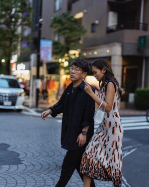 Toshifumi Fujimoto Instagram - 東京カレンダーさんにええ感じに
撮ってもらった。
こんなん最初で最後やと思う。

ほんでサヤちゃんありがとー

東京カレンダー10月号発売中！
買ってくれいっ