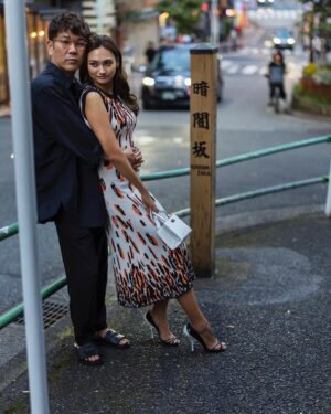Toshifumi Fujimoto Instagram - 東京カレンダーさんにええ感じに
撮ってもらった。
こんなん最初で最後やと思う。

ほんでサヤちゃんありがとー

東京カレンダー10月号発売中！
買ってくれいっ
