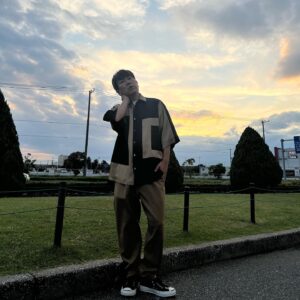 Toshifumi Fujimoto Instagram - ええ感じにしてってお願いして撮ってもらった

撮影　藤田ニコルさん