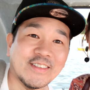 Toshifumi Fujimoto Instagram - 足漕ぎボートでデートしたら
こんな顔になるのね。
#９年くらい一緒にいるけど
#先日初めて乗りました
#やはり舵は私が