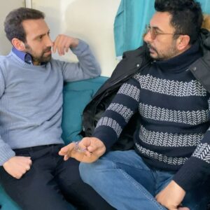 Toygan Avanoğlu Instagram - ÇAKAL YAPIM sunar😂 
Ali İhsan Çakal bakalım çakma dizileri için oyuncular bulabilecek mi 🤠 @inanzamliy