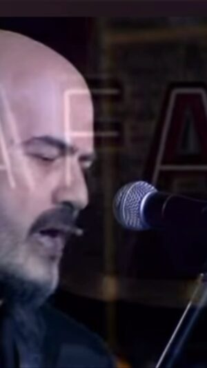Toygar Işıklı Instagram - Hem günahsız hem günahkarsın #hayatgibi #live #kuzeygüney #akustik