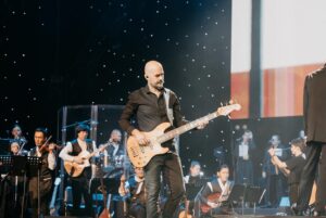 Toygar Işıklı Instagram - Bu, bir müzisyenin güzel hikayesidir.🔥❤️🔥🧿 Muhteşem konserlerdi.Teşekkürler Kazakistan 🇹🇷🙏🏻❤️🙏🏻 🇰🇿
Devamı gelecek. Güzel şeyler eninde sonunda kazanır 🧿 Thank you all 🔥👏🏻🔥
@ne_prosto_orchestra @madiyar_toiboldy 

Karanlığın içinde bir ışık hep var. 🔥🎶 🎹
#karasevda #intikamyemini #neprostoorchestra 
#yaprakdökümü #askimemnu #ezel #dudaktankalbe #fatmagülünsuçune #menekşeilehalil #kuzeygüney #karadayı #medcezir #karaparaaşk #karasevda #içerde #çukur #yargı #aile #çarpışma #cesurvegüzel #banasevmeyianlat #son #alevalev #babil #üçkuruş  #20dakika #kuzgun #darmaduman #buşehirarkandangelecek #kurtseyitveşura #soundtrack