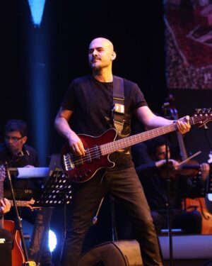 Toygar Işıklı Instagram - Benim acı öyküme, karanlık çöker yine!
#çukur #onstage #concert