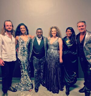 Tracey-Lee Oliver Instagram - And that's a wrap on our Amazing show for Rabie Century City✨️✨️✨️
Special thanks to our MD @bryanschimmel for guiding us through this fantastic gig