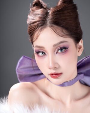 Trang Minh Instagram - 𝑻𝒐𝒐𝒅𝒍𝒆𝒔 𝑮𝒂𝒍𝒐𝒓𝒆 💅🏻

Cô nàng Toodles dạo này hot quá, xâm chiếm khắp feed của tôi nên tôi phải lôi cô ấy ra ngoài đời thôi 🌸 

Photo by Tachy