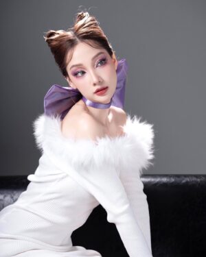 Trang Minh Instagram - 𝑻𝒐𝒐𝒅𝒍𝒆𝒔 𝑮𝒂𝒍𝒐𝒓𝒆 💅🏻

Cô nàng Toodles dạo này hot quá, xâm chiếm khắp feed của tôi nên tôi phải lôi cô ấy ra ngoài đời thôi 🌸 

Photo by Tachy