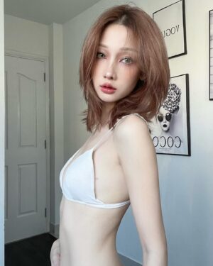 Trang Minh Instagram - Not ur doll 🐰

#trangminh #charming