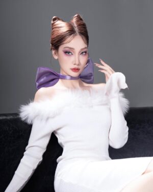 Trang Minh Instagram - 𝑻𝒐𝒐𝒅𝒍𝒆𝒔 𝑮𝒂𝒍𝒐𝒓𝒆 💅🏻

Cô nàng Toodles dạo này hot quá, xâm chiếm khắp feed của tôi nên tôi phải lôi cô ấy ra ngoài đời thôi 🌸 

Photo by Tachy