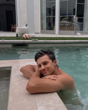 Travis Burns Instagram - Happy to be here