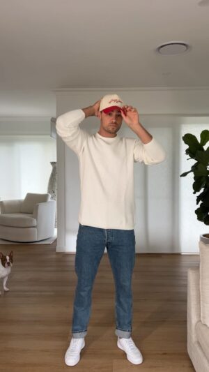 Travis Burns Instagram - Tuesday fit