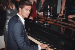 Travis Burns Instagram - I have no idea how to play the piano…