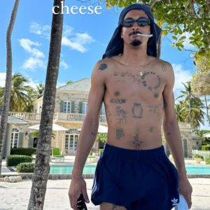 Travis "Taco" Bennett Instagram - time flies when ur a thug 🎂👴🏾🫣