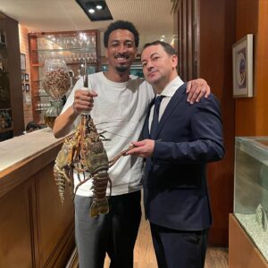 Travis "Taco" Bennett Instagram - 🇧🇷💖🤞🏾🕺🏻🥸