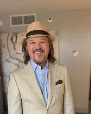 Travis Tritt Instagram - We had a fantastic time at the 150th running of the Kentucky Derby! My wife @kikireese and I have attended this event for over 25 years and we always enjoy it immensely. We had so much fun with our daughter @tylerreesetritt, so many longtime celebrity friends and some new ones too! @kikireese @tylerreesetritt #kentuckyderby #churchilldowns