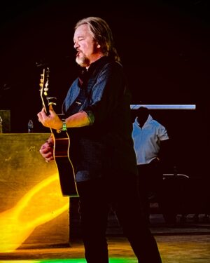 Travis Tritt Instagram - We had a blast in Farmington, PA @timberrockamp playing our show in front of a packed audience! God bless all the fans who still like to hear real country music mixed with some southern rock. We love and appreciate y’all so much!