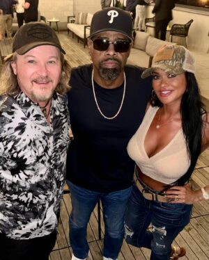 Travis Tritt Instagram - We had a fantastic time at the 150th running of the Kentucky Derby! My wife @kikireese and I have attended this event for over 25 years and we always enjoy it immensely. We had so much fun with our daughter @tylerreesetritt, so many longtime celebrity friends and some new ones too! @kikireese @tylerreesetritt #kentuckyderby #churchilldowns
