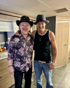 Travis Tritt Instagram - Always good to see my buddy @kidrock. Many fun times together over the years.