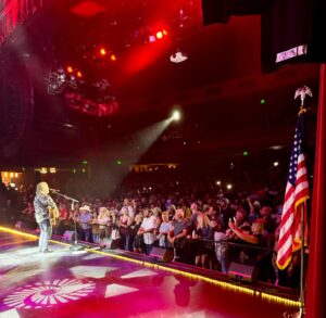 Travis Tritt Instagram - Fantastic SOLD OUT second show of the Memorial Day weekend @ipbiloxi. Thanks so much to everyone who came out to show their love and support for our live performances. God bless our veterans and all Gold Star Families who gave the ultimate sacrifice for our country. We will never forget you! 🇺🇸