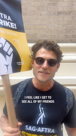 Travis Van Winkle Instagram - How is @travisvanwinkle staying balanced during this time as an actor? He shared this advice with his fellow @sagaftra artists from the picket lines.

Head to our link in bio to check out our free programs available to @sagaftra members. #acting #actorslife #actors #sagaftrastrong