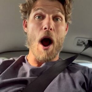 Travis Van Winkle Instagram - Singapore Uncle time. 

Airlines lost my luggage for 2  weeks, but I made the most of it. 

New Zealand next!