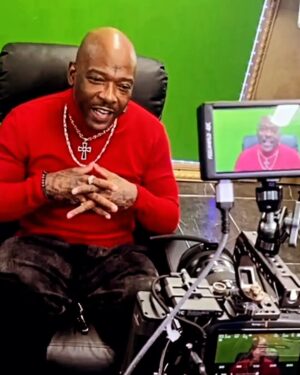 Treach Instagram - DUNN DUNN DUNN BREAKING NEW$, REAL NIGGA ALERT... I LOVE WORKING AFTER WORKING, CATERET PAC WAS JUST TORE TO SHREADS , ROOF WRECKER IN FULL EFFECT WQQP!!, HIP HOP HOORAY