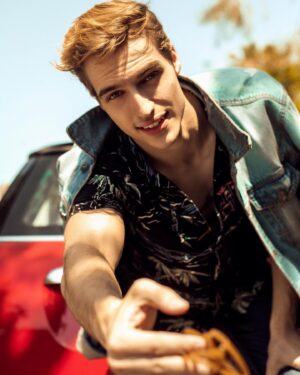Trevor Stines Instagram - Reach; it’s not as bad as it seems. 📸 by @diabesale by way of @mavrickagency