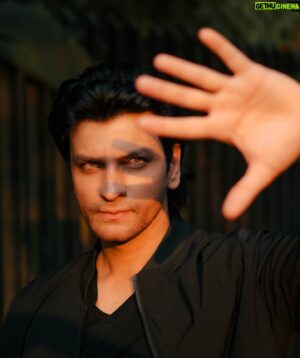 Trishaan Singh Maini Instagram - Shadow

@adityasinghujjawal 

#shadowwork #shadowphotography #photoshoot #actorphotoshoot #atwork #shadowandlight
