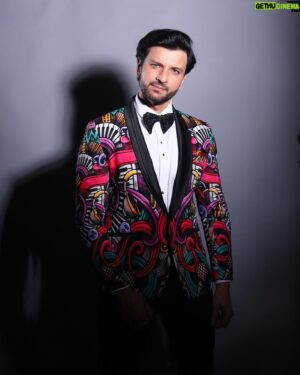 Trishaan Singh Maini Instagram - 🎈

Outfit @cpsingh_official