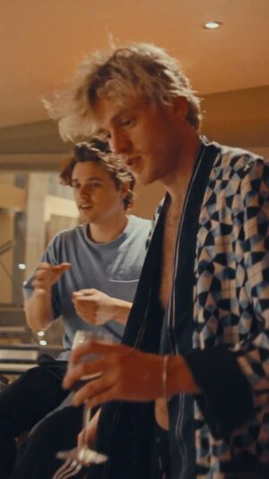 Tristan Evans Instagram - Somebody To You (ReVamped) OUT NOW 💙 Some bts from re-recording STY last summer for you. Listen to the track in full over at the link in bio x