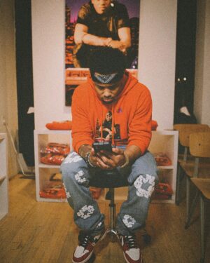 Tristan Mack Wilds Instagram - i needed some time to digest the thoughts in my head from the 10 year anniversary of “New York: A Love Story”. It’s amazing to create a project with people you love, it’s something different when people love it just as much as you do. so to everyone who’s touched this record, or if this record ever touched you, thank you. and YES, there is more coming. we ain’t done; job not finished. word to Kobe.

📸: @kendellevi