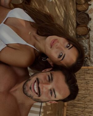 Tristan Maurisse Instagram - Coucou, c’est encore nous ! ✨

#couple #love #paca #france