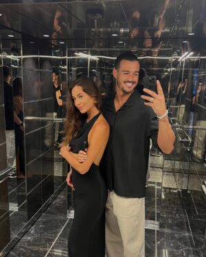 Tristan Maurisse Instagram - Boat party ♠️

#couplegoals #couple #love #pullandbearcommunity 

Full @pullandbear
