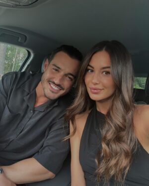 Tristan Maurisse Instagram - Coucou, c’est encore nous ! ✨

#couple #love #paca #france