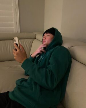 Tristan Pravong Instagram - chillin