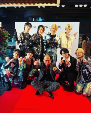 Tsukasa Saitô Instagram - えぐかったなぁ。
YOSHIKIさんの映画「UNDER THE SKY」のJAPAN PREMIERに行ってきました。
HYDEさんにもお会いできて、レジェンドとこんなに長時間ご一緒することもないので、レジェンド酔いしました。
アンミカ姉さんも流石のスピーチで、バチェラーイベント以来の休井ちゃん、チョコチョコご一緒させていただくTAKAHIRO先生、ホルモンのダイスケはんさん、PEPEPEラジオ以来のRYUGAにも会えて楽しかったね。
何も成し遂げてないのになぜ僕がレッドカーペット歩いてるのか？緊張のあまりYOSHIKIさんの白ワイン一髪入れてから歩いたら、あとで酔ったけど。

#YOSHIKI
#UNDER_THE_SKY
#HYDE
#ヘッドカーペット