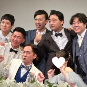 Tsukasa Saitô Instagram - 5年越しに結婚式を挙げました。
やる前は準備が超大変でほかのことが何も手につかず、途中へこたれそうになりましたが、、今ならまたやりたいって気持ちが分かる！ほっとした。結婚式はほんとに楽しかった！！皆様ありが頭皮！
こんなに、主役でウケる日はなかなかない笑笑

妻へ
やきもきさせてごめんよ、そしてお待たせ。
これからも妻は僕の人生の主役です。
@shanpi_na 

#結婚式
#最高
#皆んなを呼べなくて申し訳ない
#ゼクシィ さん
#cm待ってます
#プレ花嫁
