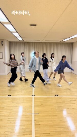 Tsukasa Saitô Instagram - グクとnewjeansコラボに影響されて踊ってもろた。
皆んな寒いから風邪引かないでね。

#newjeans #unlame #ditto