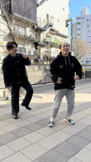 Tsukasa Saitô Instagram - #kenzoくんとスリックバック 🏃🏻

#slickback #芸人 #dapump #空中ウォーク#dance #dancer #tiktok #リール #リール動画　#youtube