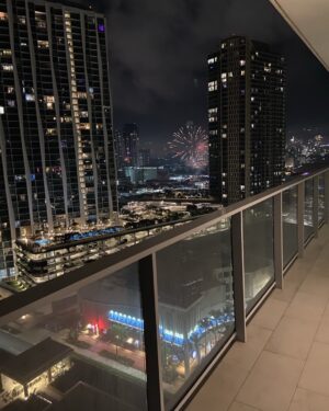 Tsurube Shofukutei Instagram - 家から見た2024年年明けを花火。