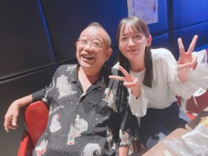 Tsurube Shofukutei Instagram - しずかちゃんとパパ、放送文化基金賞をもらいましたー。しずかちゃんが忙しいのに駆けつけてくれました。
