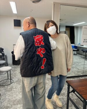 Tsurube Shofukutei Instagram - 秋田から手作りで持って来てくれましたありがとう。仙台、笑福亭鶴瓶独演会、楽屋にて。楽屋やや
